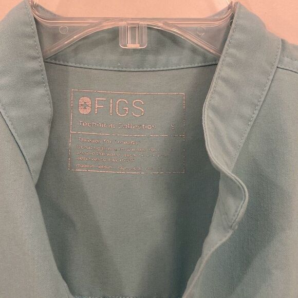 Figs scrubs top Rafaela size small - Picture 2 of 6